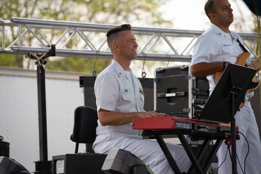 US Navy Band Cruisers at Independence De Mexico y Centroamerica