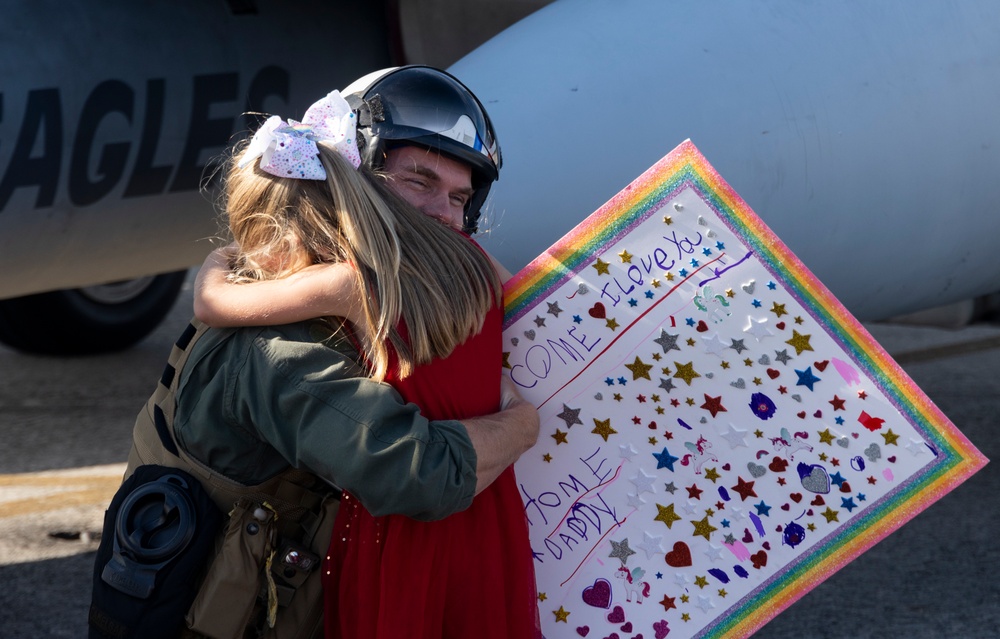 VMFA-115 Returns from UDP