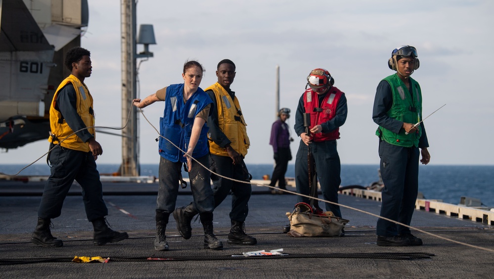 USS Ronald Reagan (CVN 76) conducts fueling-at-sea with USNS Rappahannock (T-AO 204)