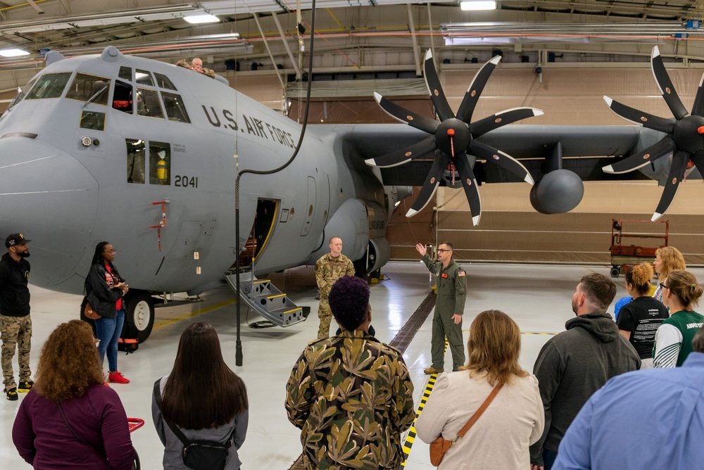 182nd Airlift Wing hosts Center of Influence with Illinois educators