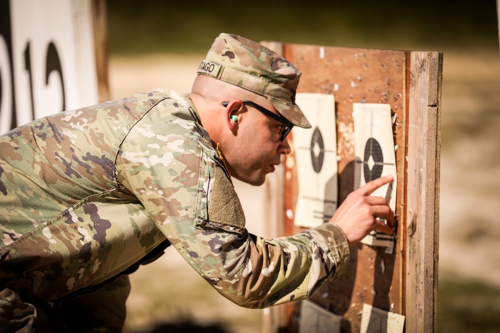 Able Co. Recruiting and Retention Qualifies their weapons