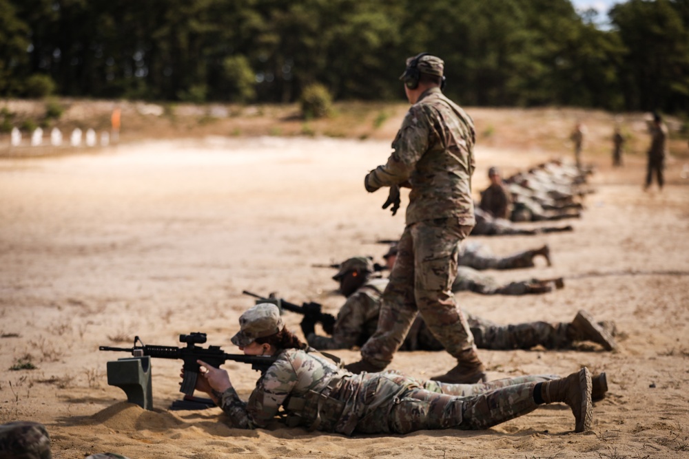 Able Co. Recruiting and Retention Qualifies their weapons