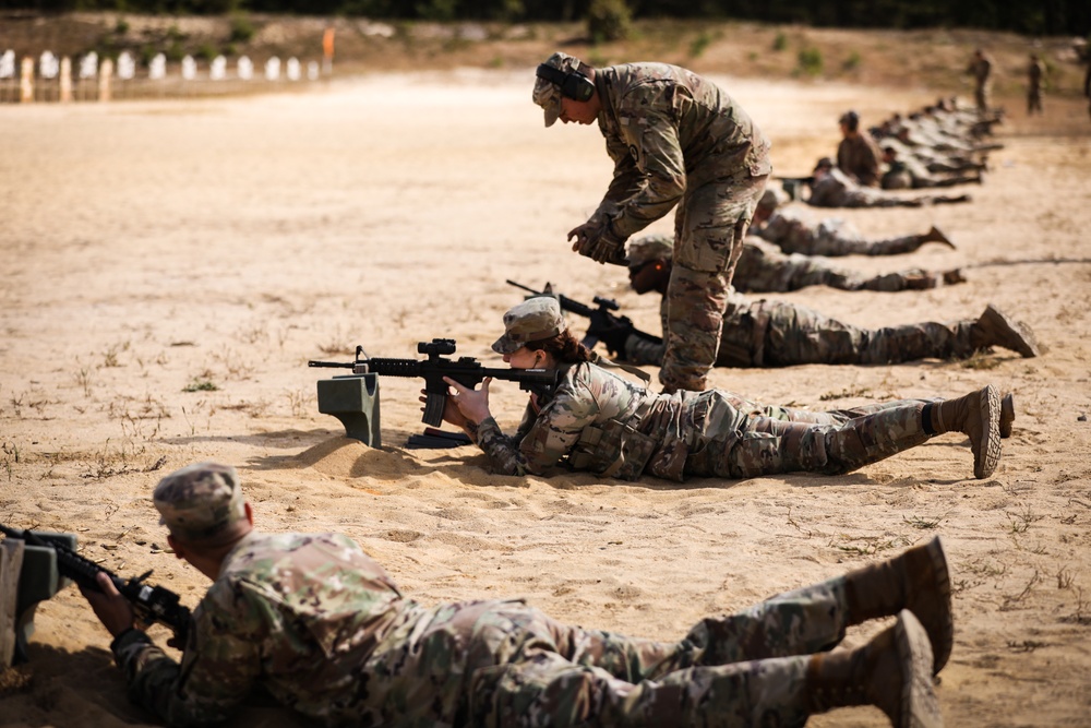 Able Co. Recruiting and Retention Qualifies their weapons
