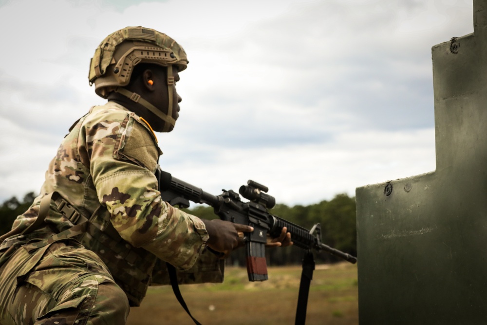 Able Co. Recruiting and Retention Qualifies their weapons