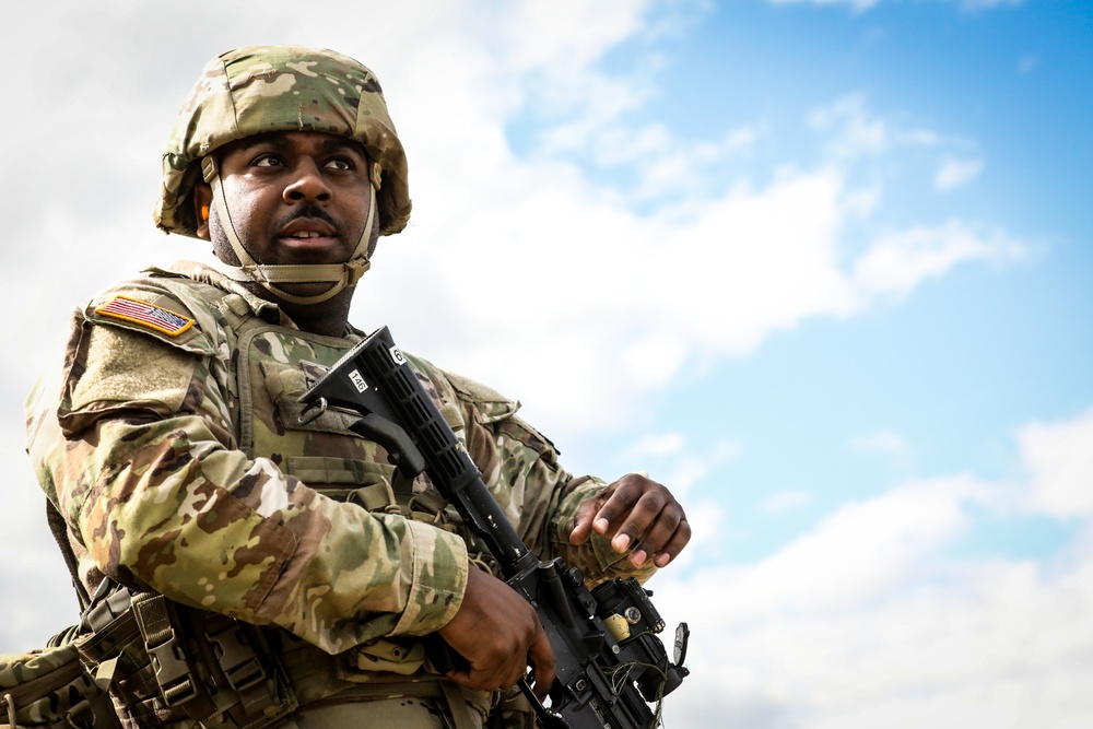 Able Co. Recruiting and Retention Qualifies their weapons