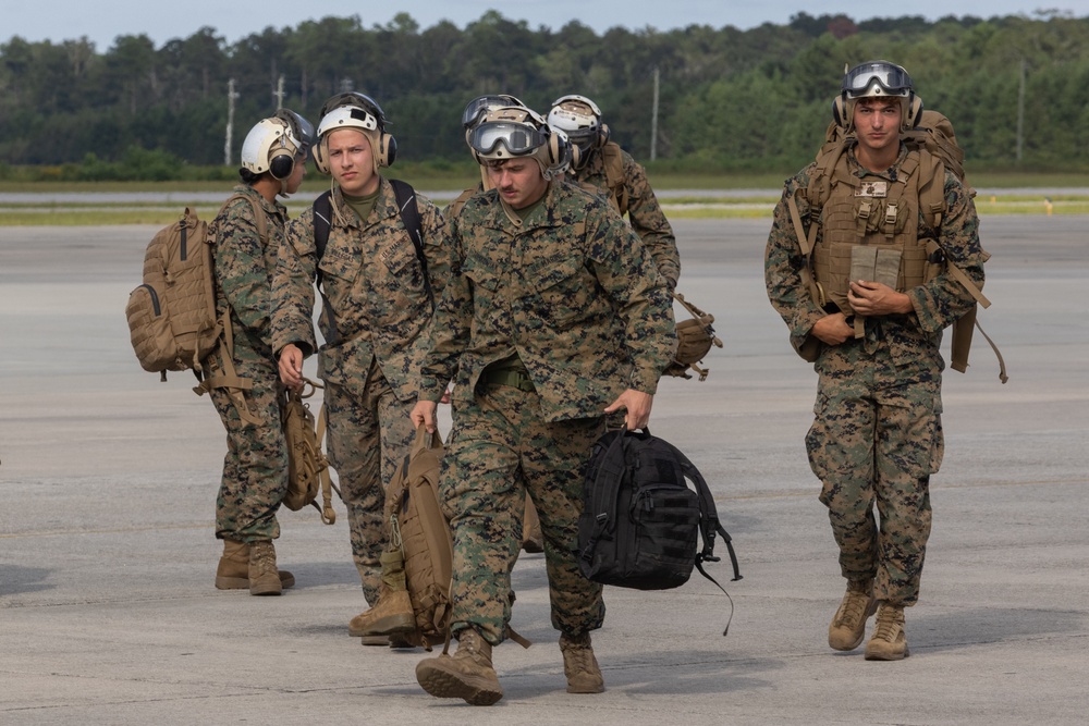 VMM-261 transport MCAS Beaufort Marines