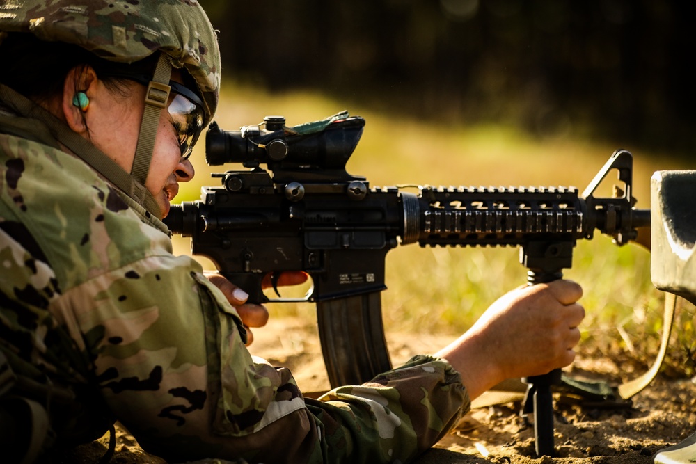 Able Co. Recruiting and Retention Qualifies their weapons