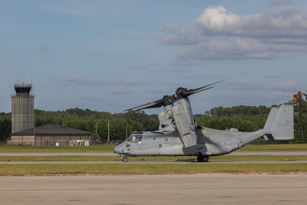 VMM-261 transport MCAS Beaufort Marines