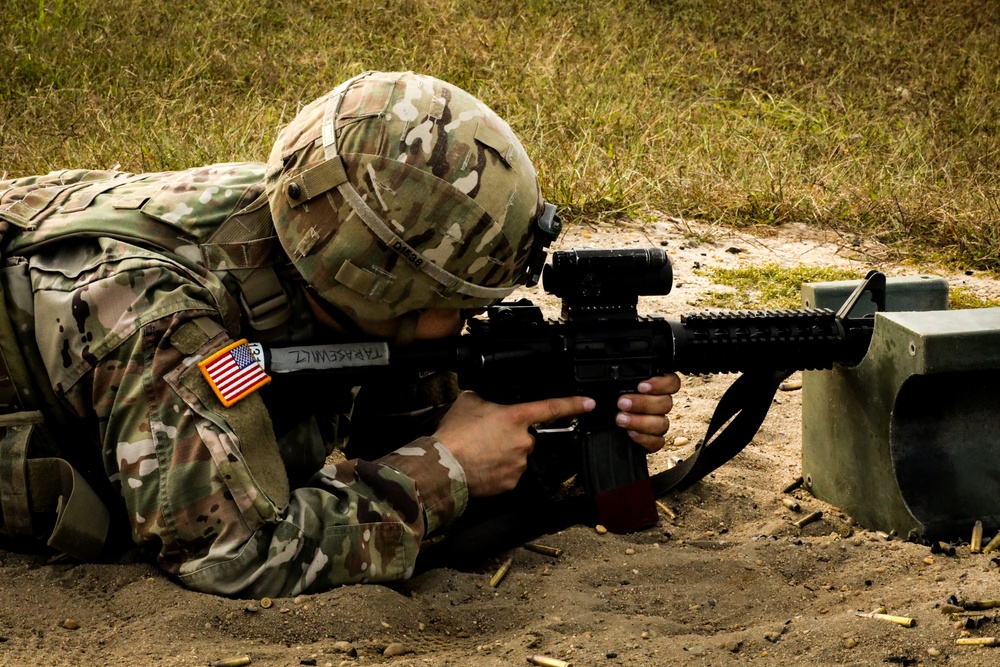 Able Co. Recruiting and Retention Qualifies their weapons