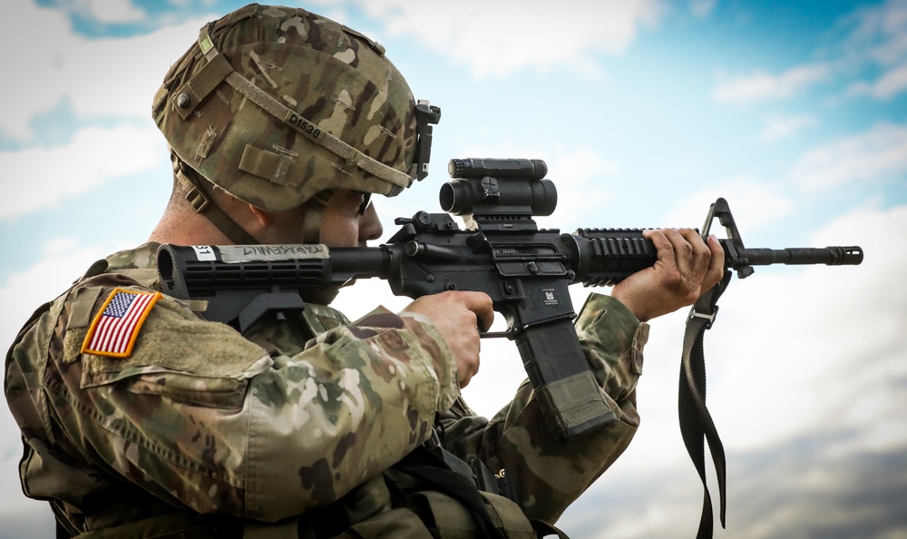 Able Co. Recruiting and Retention Qualifies their weapons