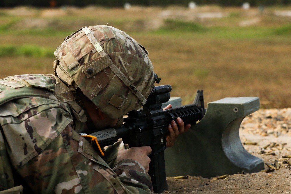 Able Co. Recruiting and Retention Qualifies their weapons