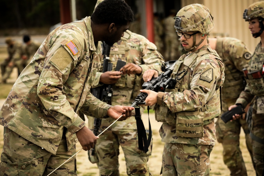 Able Co. Recruiting and Retention Qualifies their weapons