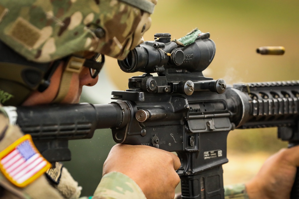 Able Co. Recruiting and Retention Qualifies their weapons