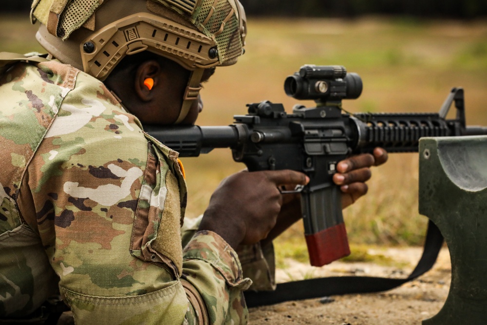 Able Co. Recruiting and Retention Qualifies their weapons