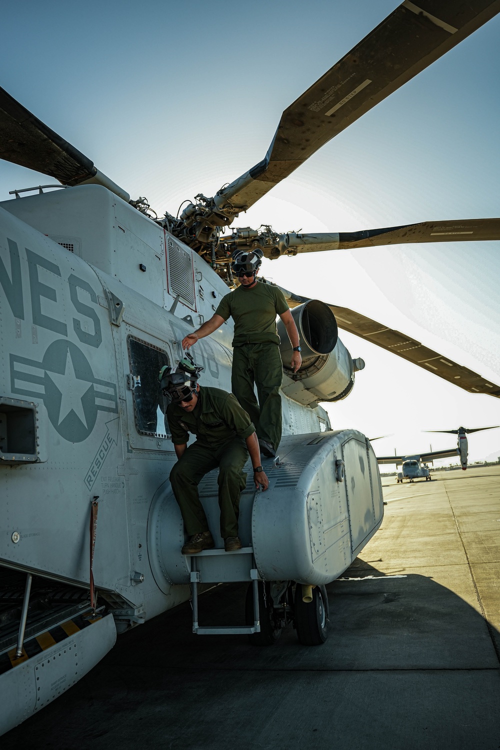 WTI 1-24 flight line maintenance