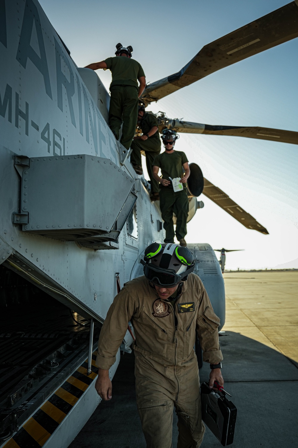 WTI 1-24 flight line maintenance