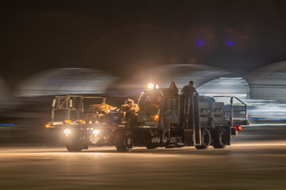 VMFA-115 returns from UDP