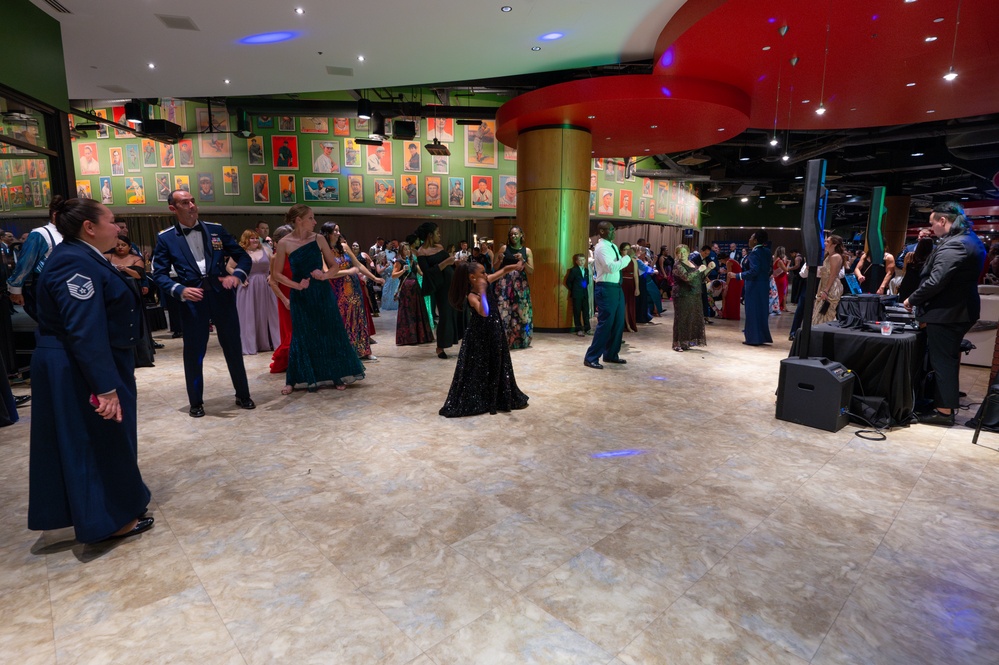 Scott AFB hosts 2023 AF Ball
