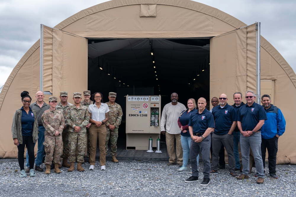 U.S. Army Materiel Command and 44th Medical Brigade get hands-on training with the Expeditionary Deployable Oxygen Concentration System (EDOCS) at USAMMDA