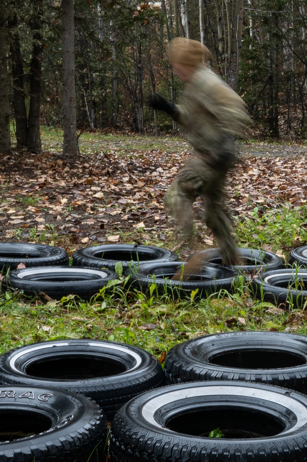 95th CBRN competes in obstacle course