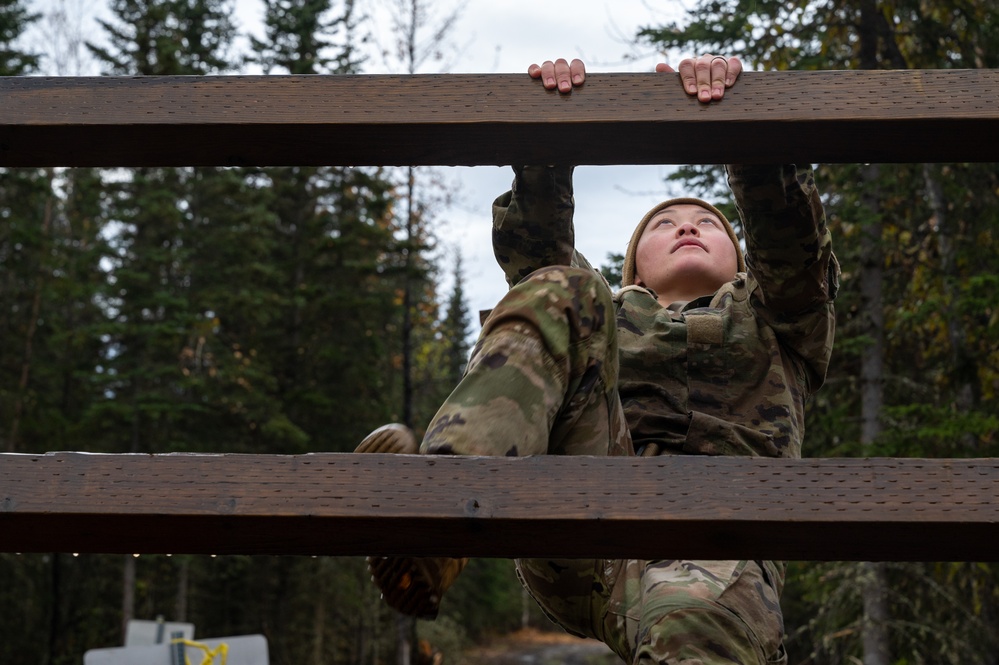 95th CBRN competes in obstacle course