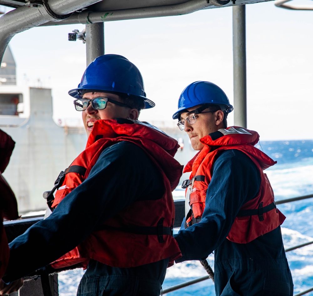 USS Robert Smalls (CG 62) Conducts RAS with USNS Carl Brashear (T-AKE 7)