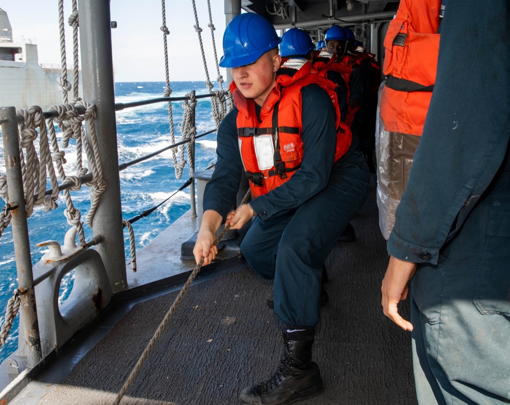 USS Robert Smalls (CG 62) Conducts RAS with USNS Carl Brashear