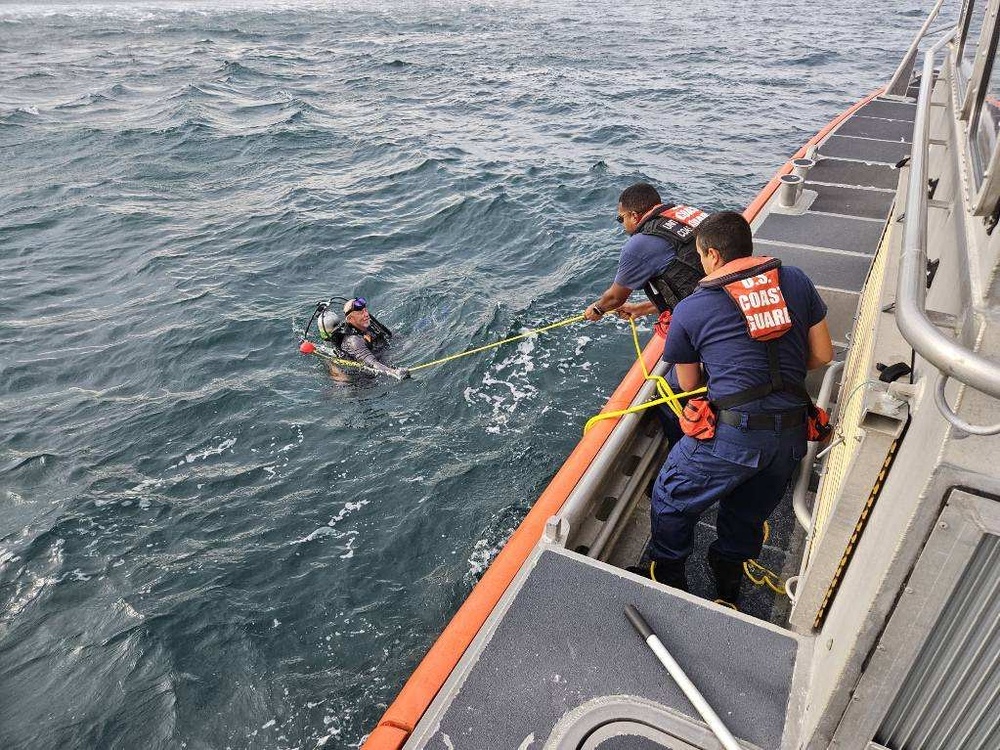 Coast Guard rescues diver at sea off Anclote Key