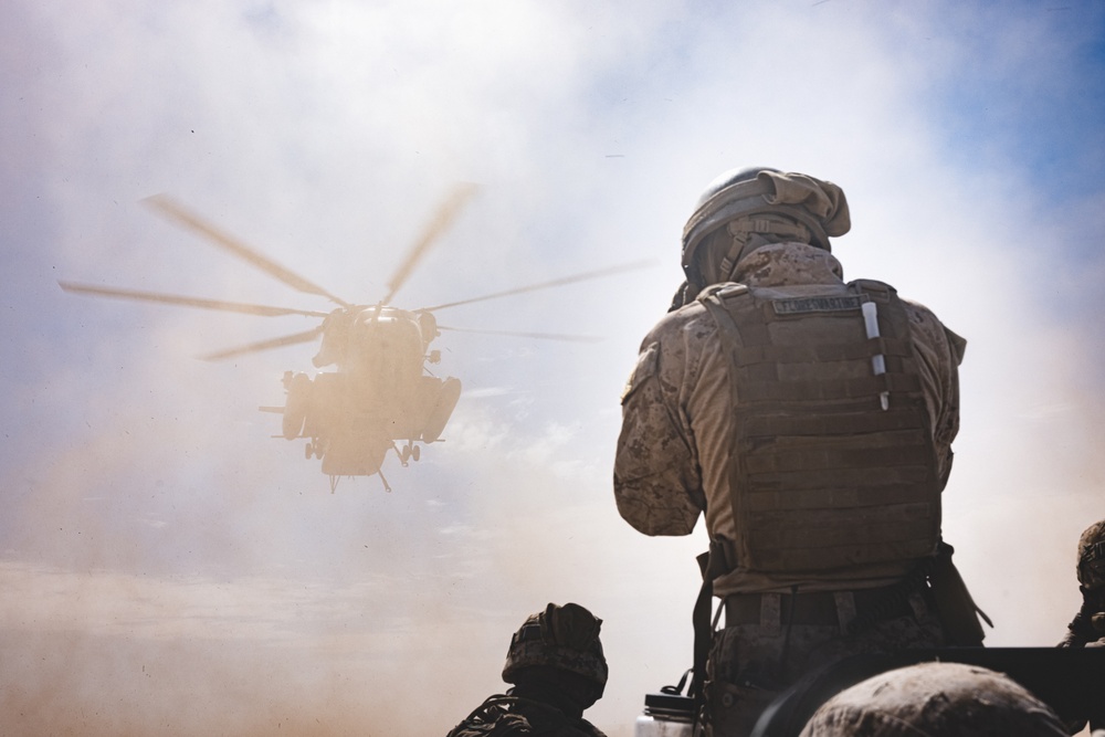 U.S. Marines attached to 8th Engineer Support Battalion Conduct Helicopter Support Team Operations