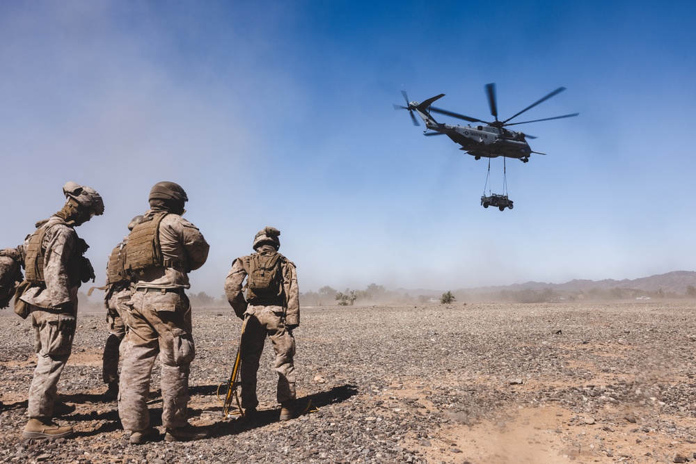 U.S. Marines attached to 8th Engineer Support Battalion Conduct Helicopter Support Team Operations