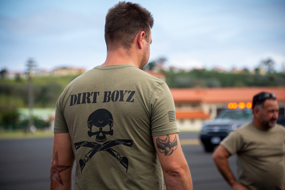 Lajes Field leadership gets dirty with the Dirt Boyz