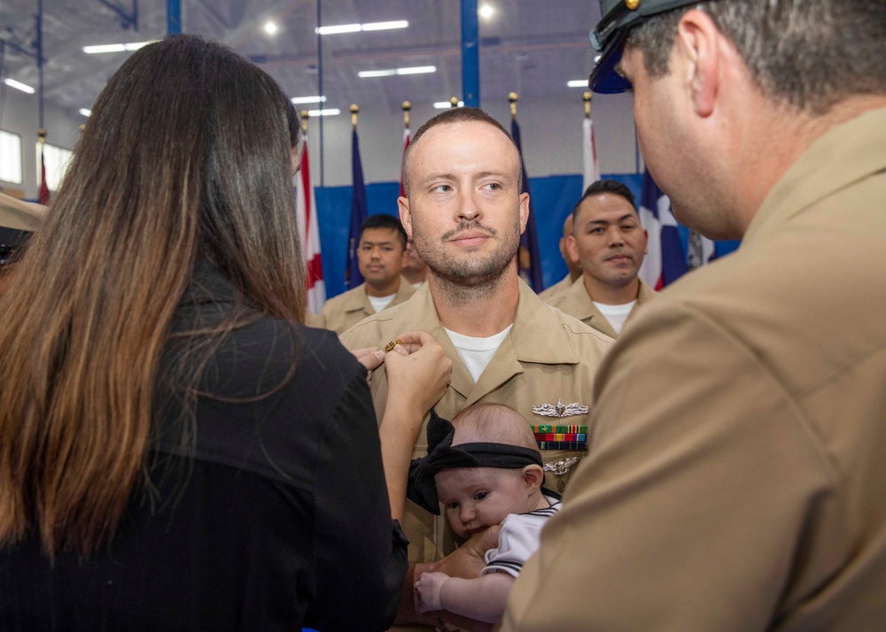 ESL Pins New Chief Petty Officers