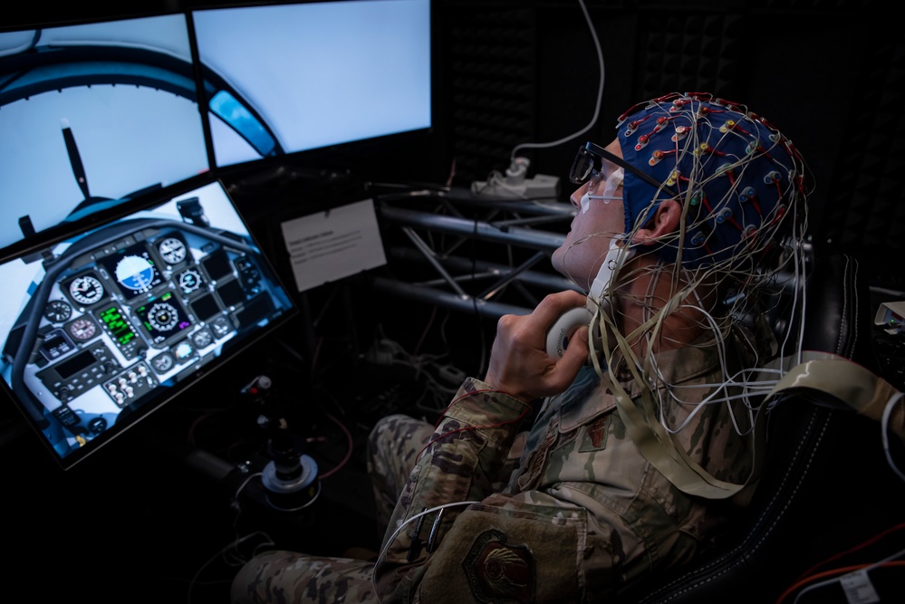 AFRL researchers accelerate learning, enable decision superiority