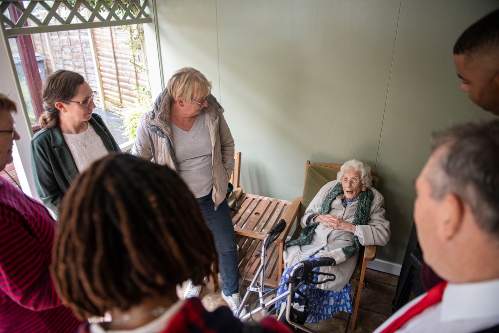 Pathfinders visit site of WWII racial tensions, reflect on military solidarity