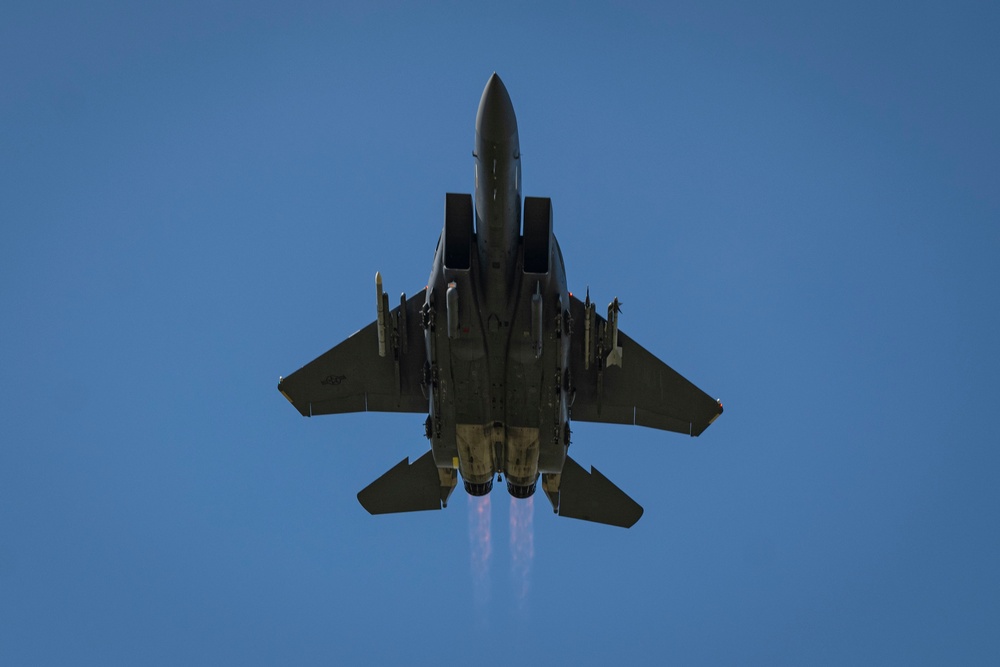 Strike Eagles take off from Seymour Johnson AFB