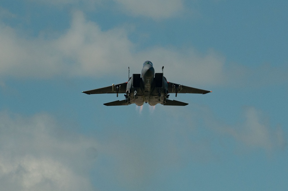 Strike Eagles take off from Seymour Johnson AFB