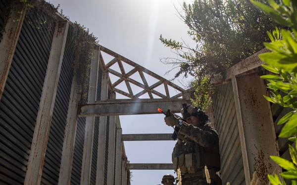 HWW Close Quarters Battle