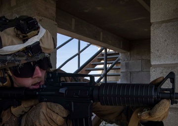 HWW Close Quarters Battle