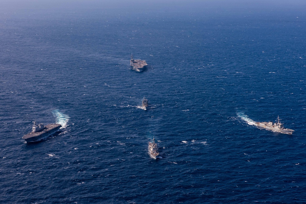 DVIDS - Images - USS Ronald Reagan (CVN 76) steams in formation with ...