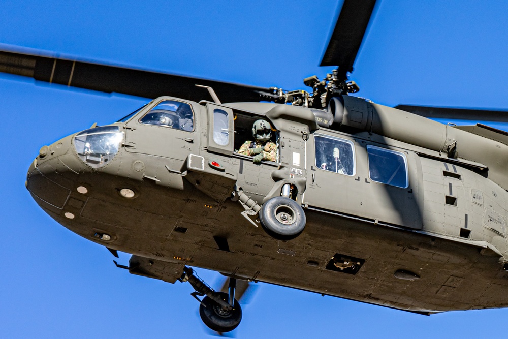 UH-60 performing Air Assualt Missions