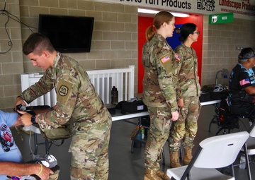 Iowa National Guard Medics Provide Care for Homeless Veterans