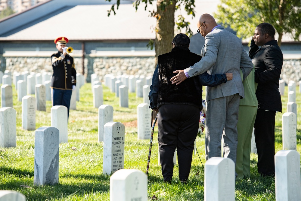 A Posthumous Badge and Medal Presentation Ceremony is Held for U.S. Army Staff Sgt. Waverly Woodson Jr. in Section 69