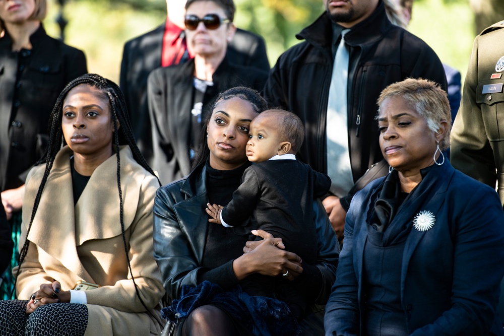 A Posthumous Badge and Medal Presentation Ceremony is Held for U.S. Army Staff Sgt. Waverly Woodson Jr. in Section 69