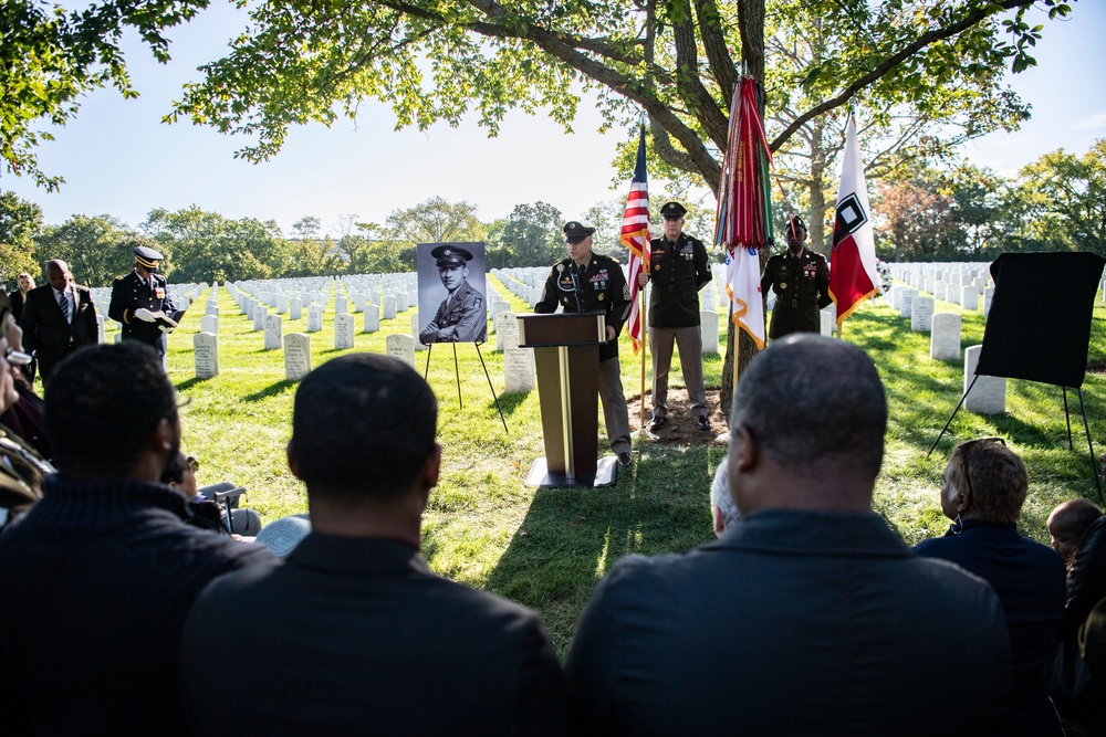 A Posthumous Badge and Medal Presentation Ceremony is Held for U.S. Army Staff Sgt. Waverly Woodson Jr. in Section 69