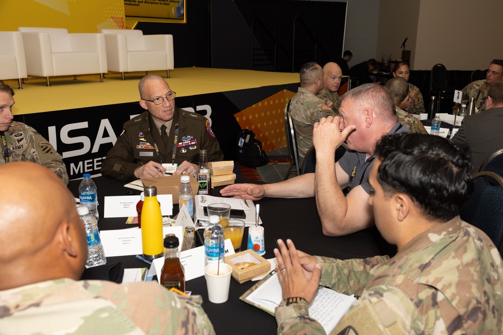 AUSA brings senior leaders, Soldiers, civilians together