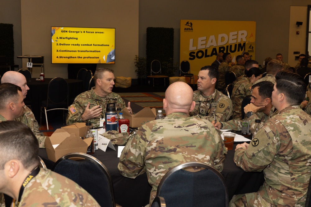 AUSA brings senior leaders, Soldiers, civilians together