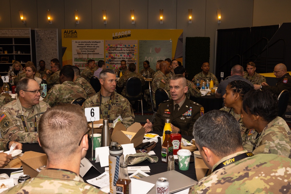 AUSA brings senior leaders, Soldiers, civilians together