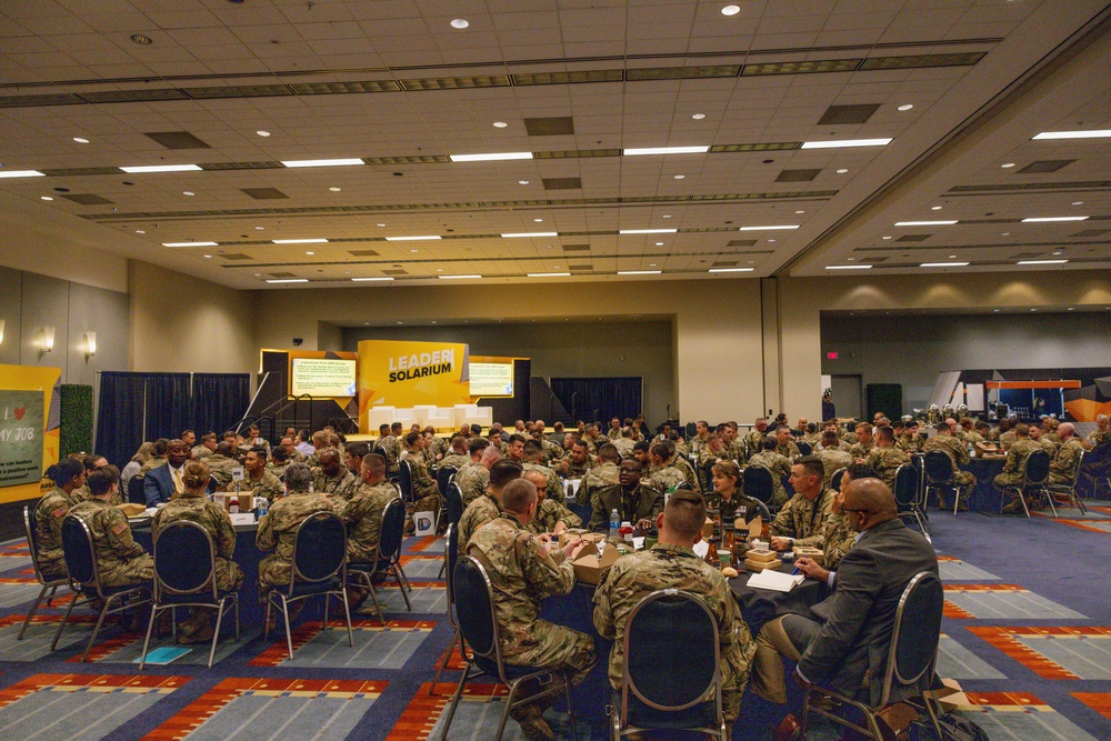 AUSA brings senior leaders, Soldiers, civilians together