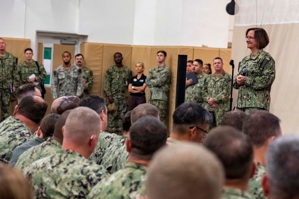 VCNO and MCPON Visit Florida Navy Installations