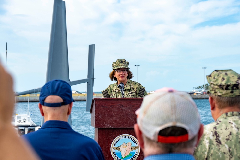 VCNO and MCPON Visit Florida Navy Installations